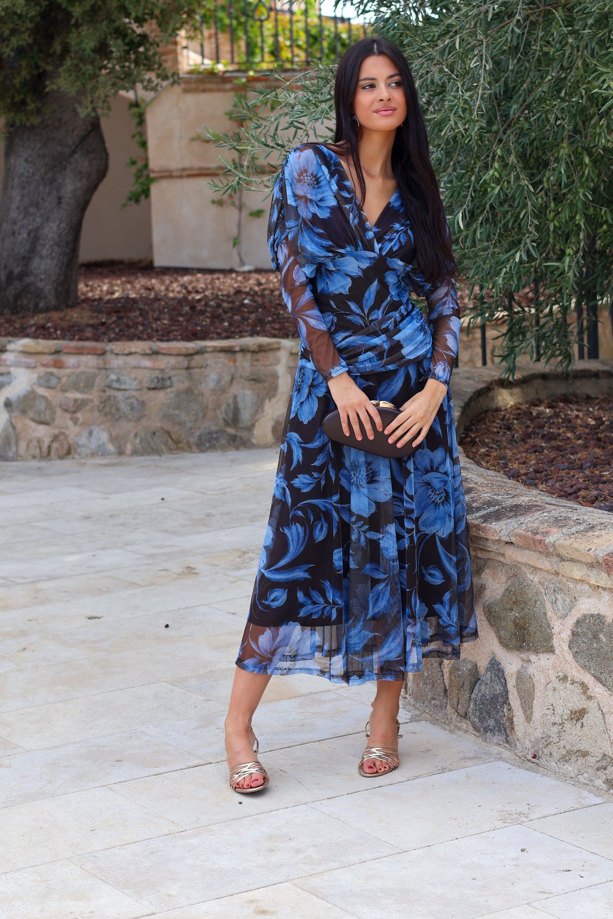 Vestido estampado marrón| Zendaya