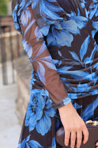 Vestido estampado marrón| Zendaya