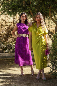 Vestido midi oliva| Luz - Moitte invitada