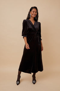 Vestido Milene Negro Terciopelo - Moitte invitada